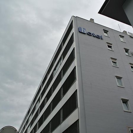 Hotel Station ซูก ภายนอก รูปภาพ